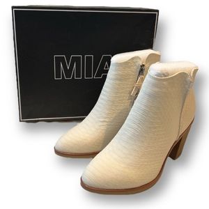 Mia Patton Bootie